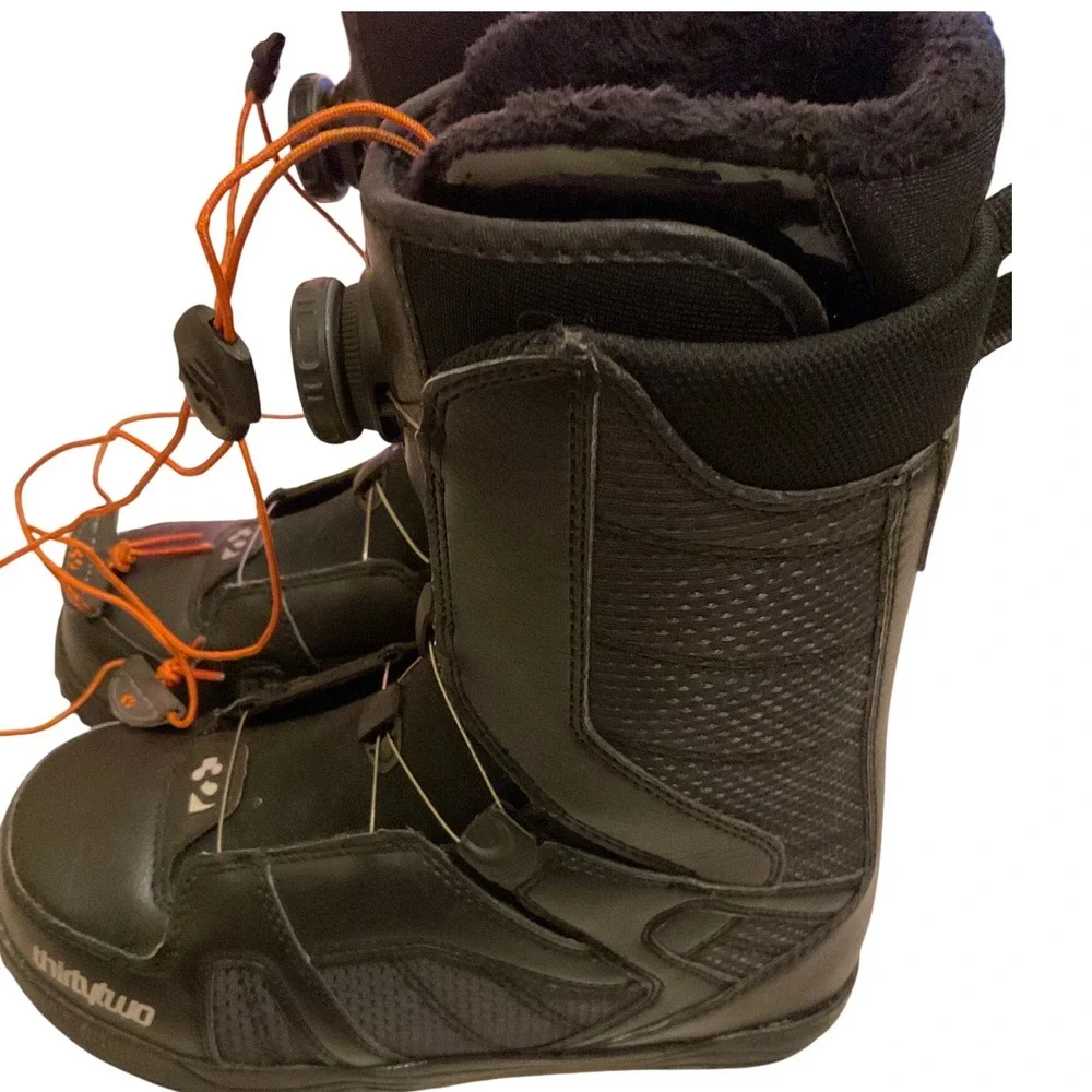 ThirtyTwo Snowboard Boots Black Intuition Heat Moldable Liners‎ size 9 women